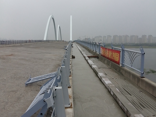 临沂南京路沂河大桥（轻砂泡沫混凝土设计强度5.0mpa）